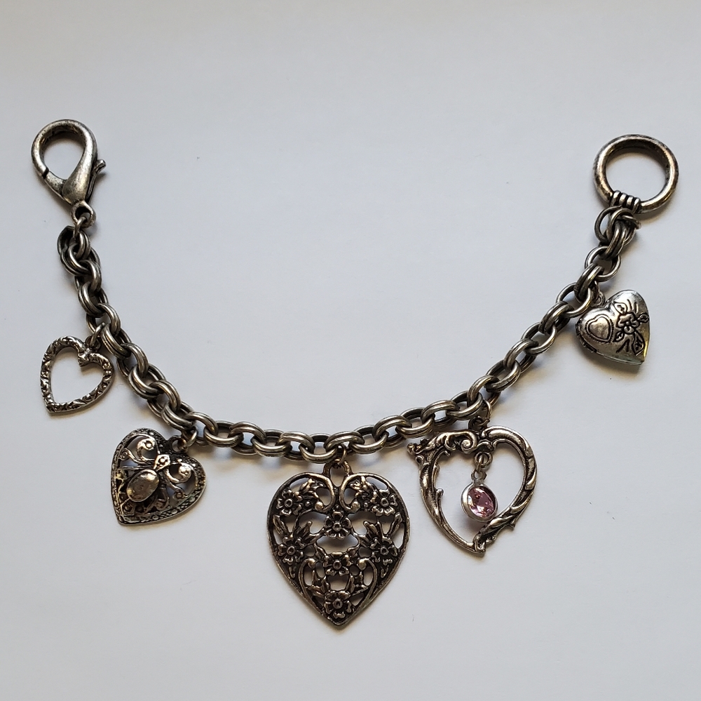 Multi heart charm bracelet silver with pink gem
